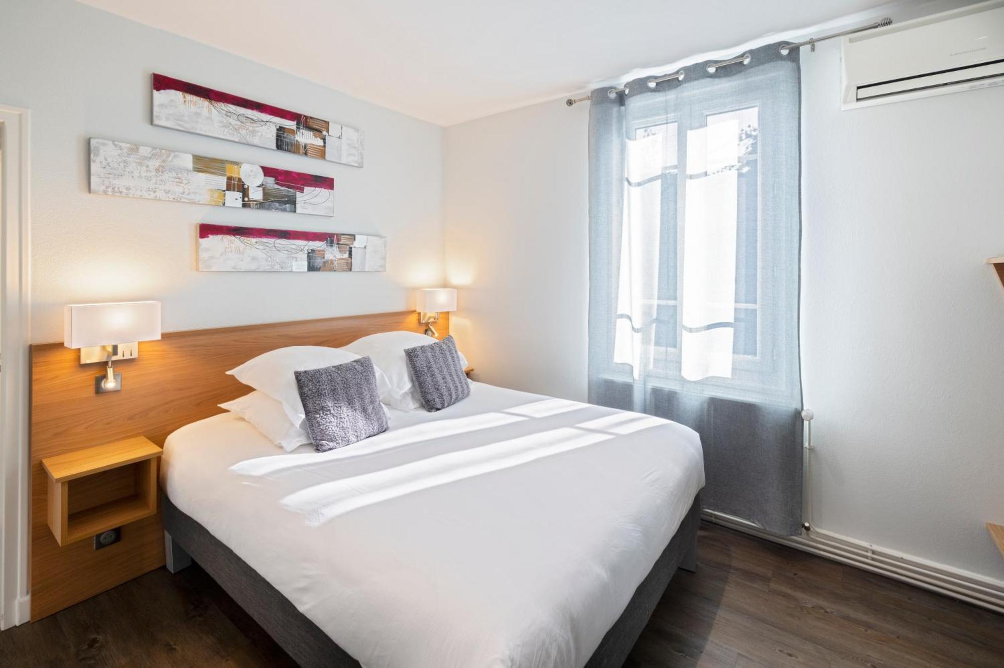Hotel De Paris Jaligny Exteriör bild